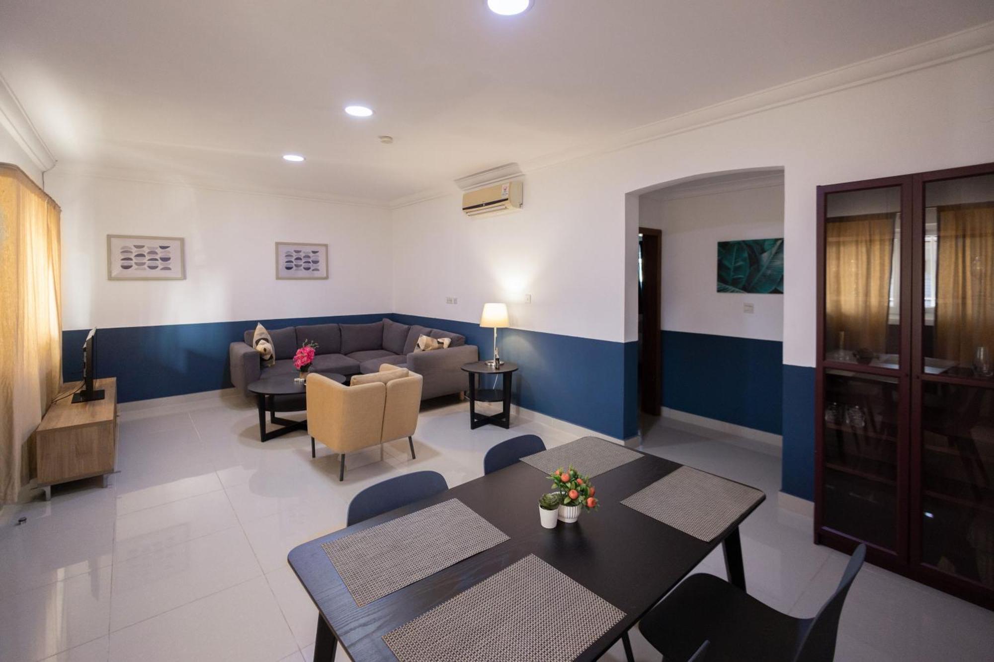 Bragha Apartments And Hotel Sekondi-Takoradi Exteriör bild